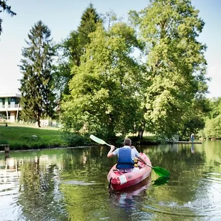 別荘 A Decouvrir Absolument Charmante Maison Thierachienne